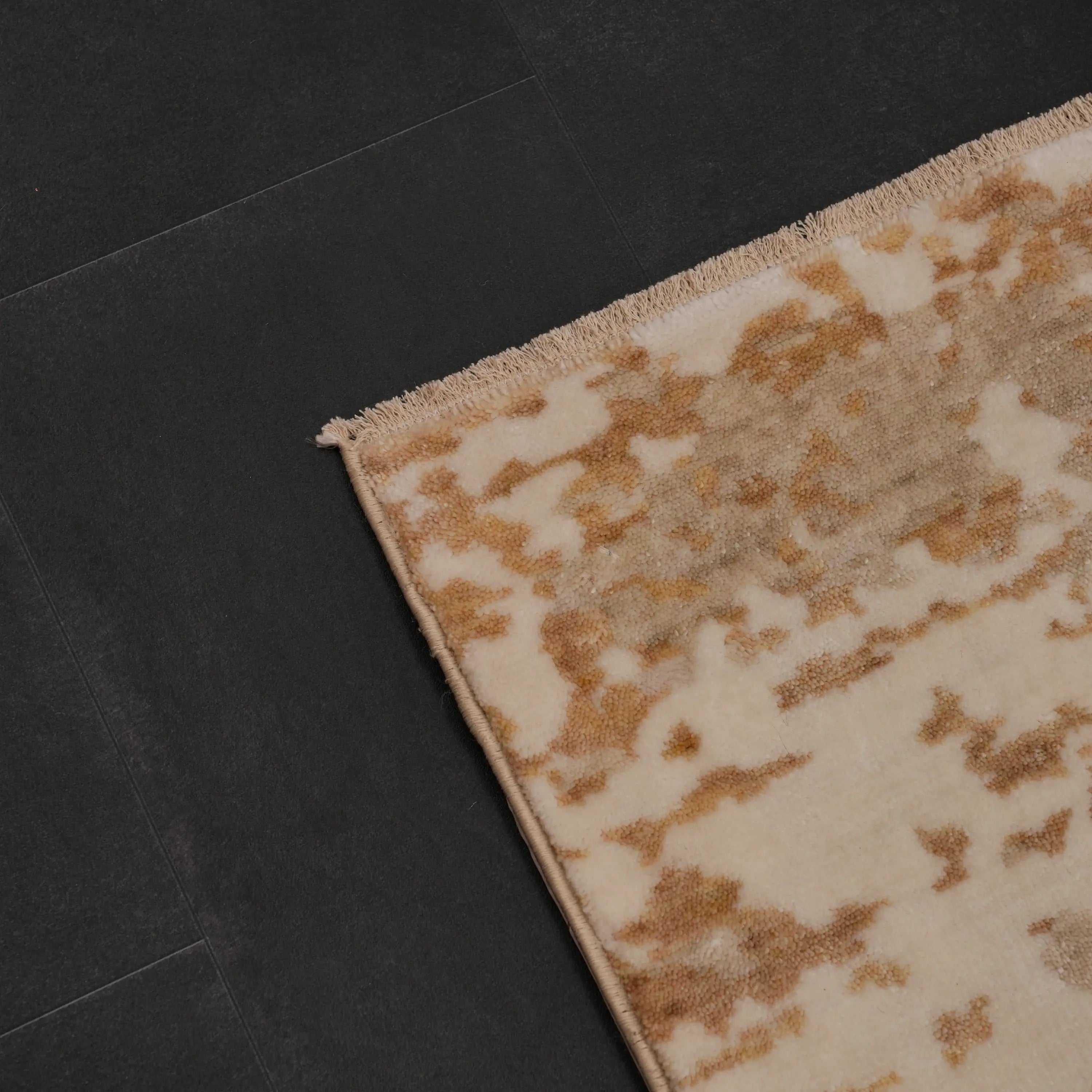 Zima Serisi Memlük Desenli Bej Tezgah Dokuma Doğal Halı