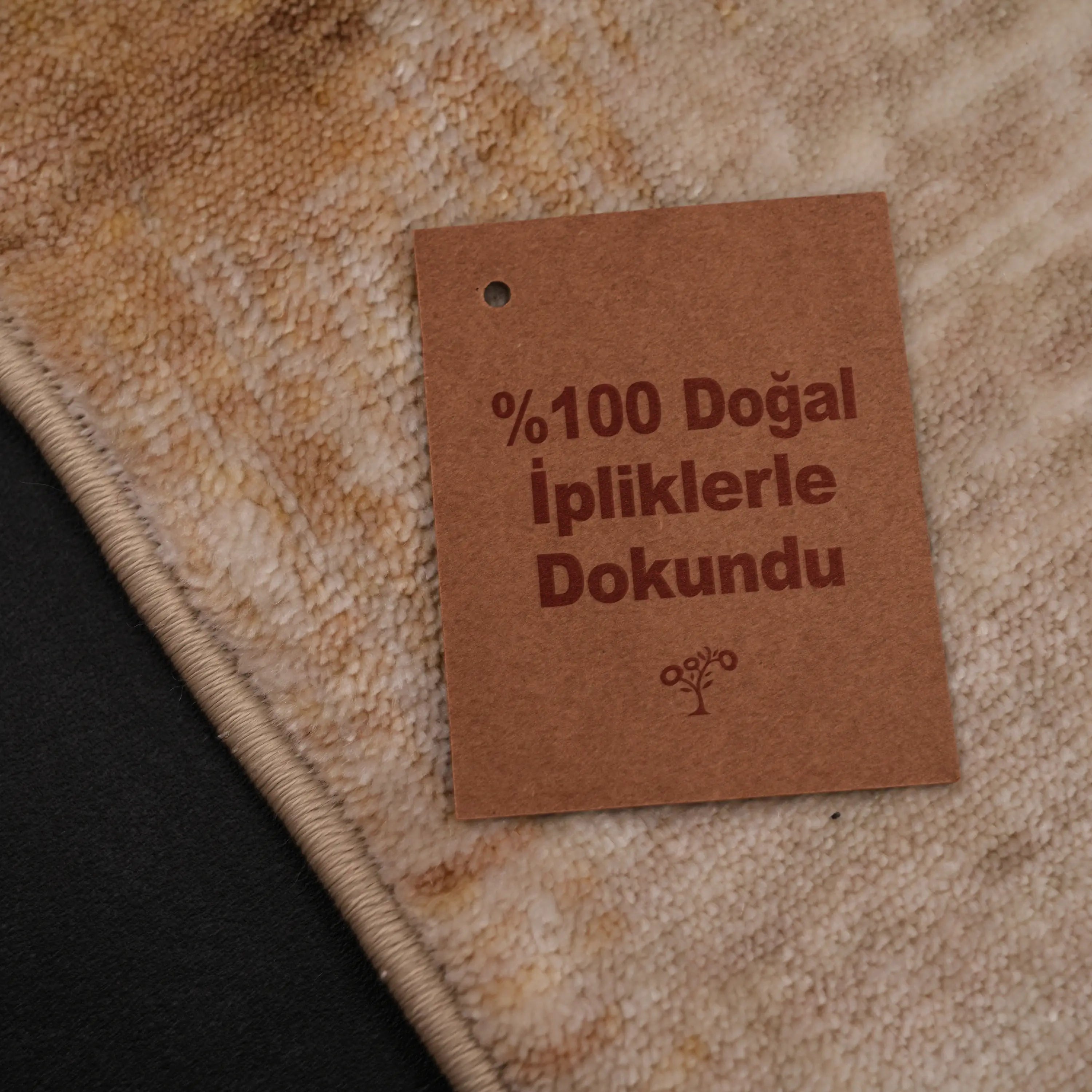 Zima Serisi Soyut Desenli Doğal Krem Tezgah Dokuma Halı