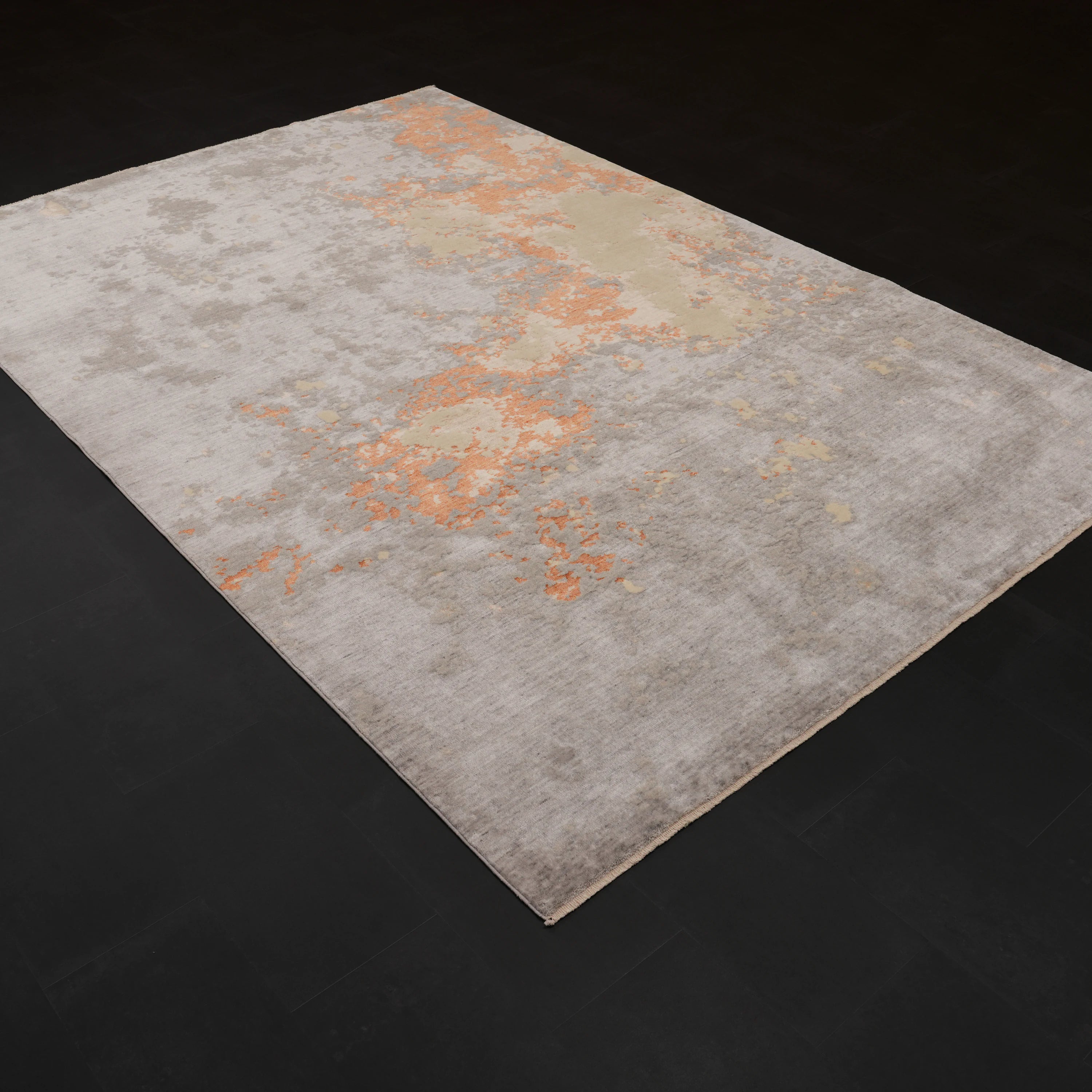 Zima Serisi Soyut Desenli Gri Doğal Tencel Tezgah Dokuma Halı