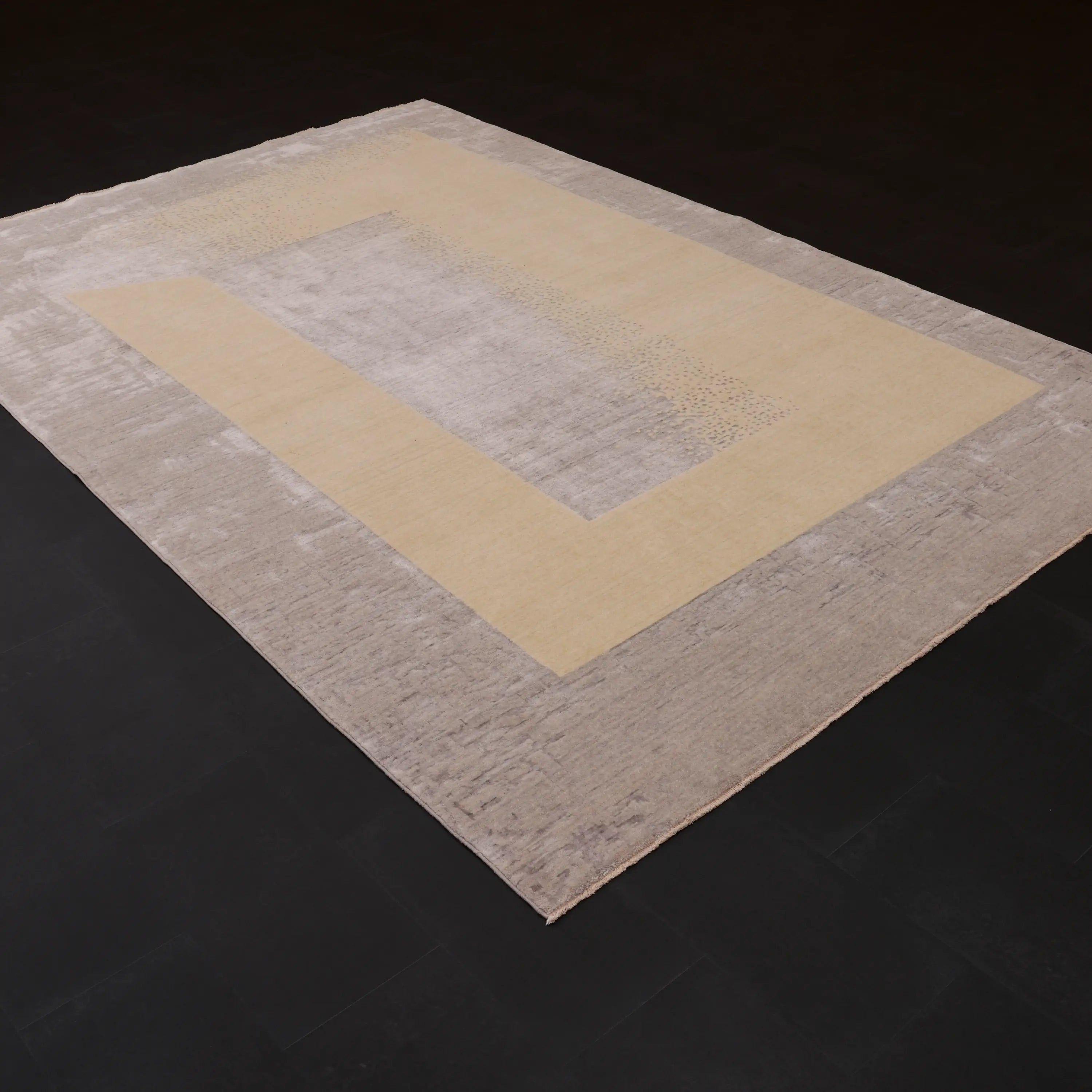 Zima Series Abstract Patterned Gray Loom-Woven Natural Rug