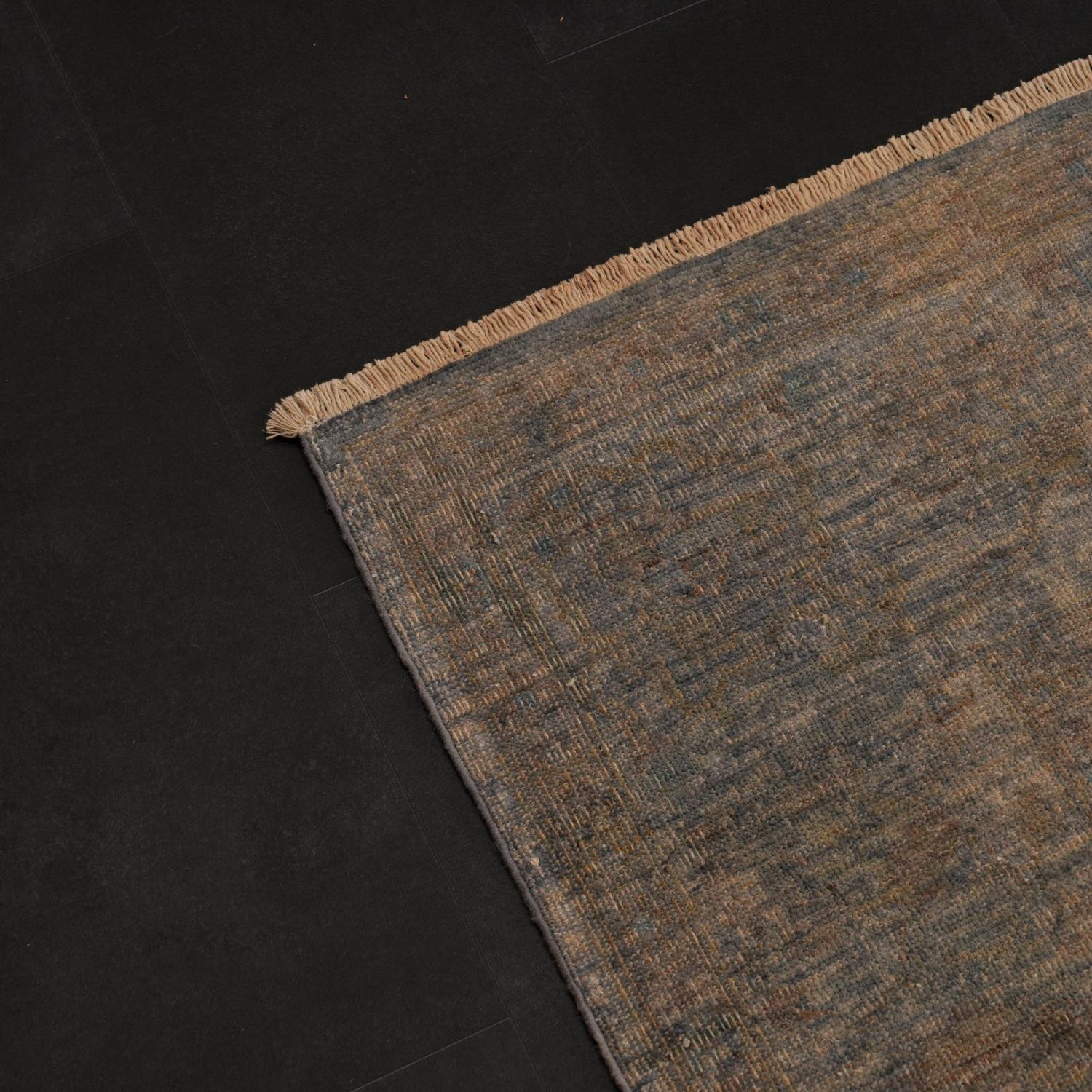 Ayan Series Handwoven Vintage Gray Wool Rug