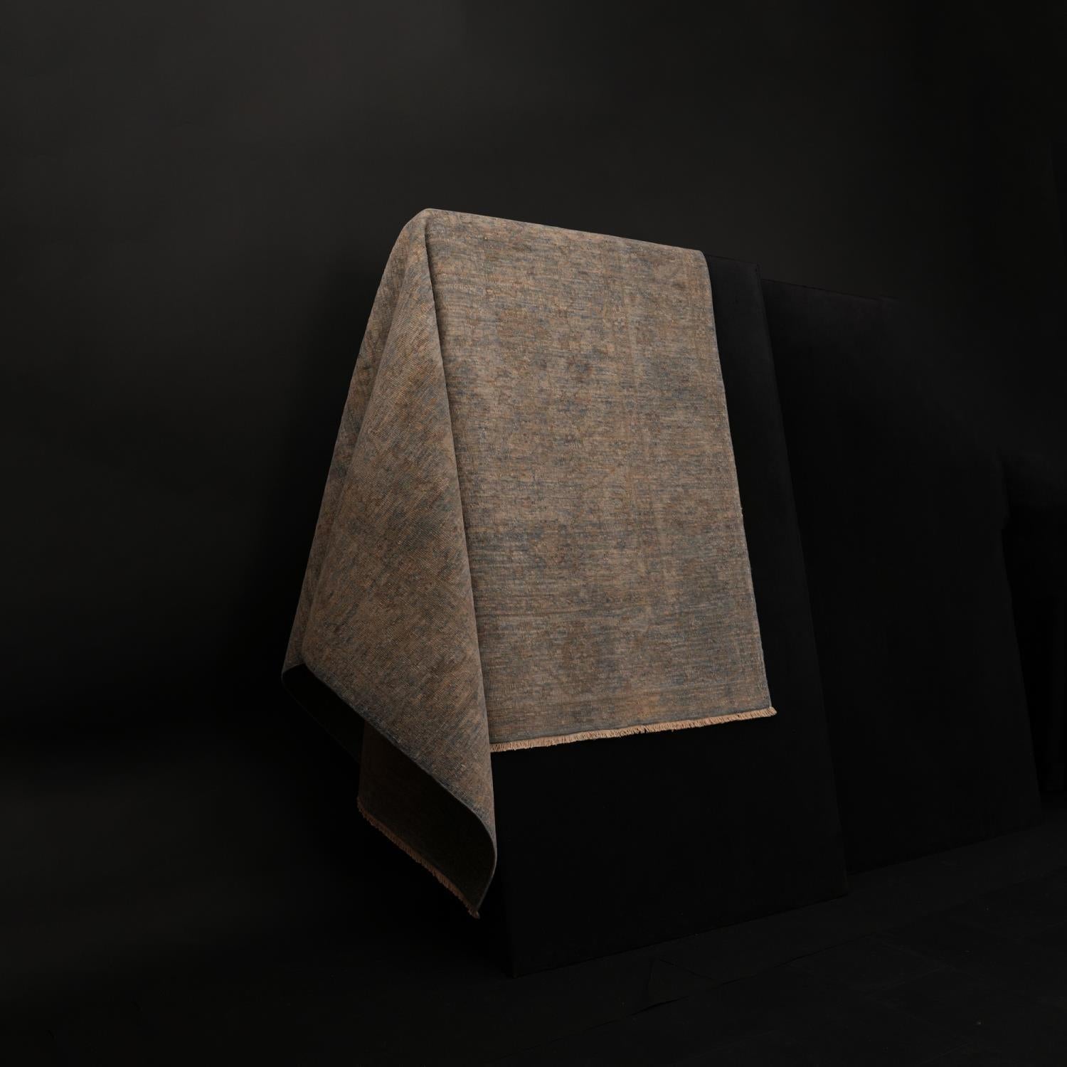 Ayan Series Handwoven Vintage Gray Wool Rug