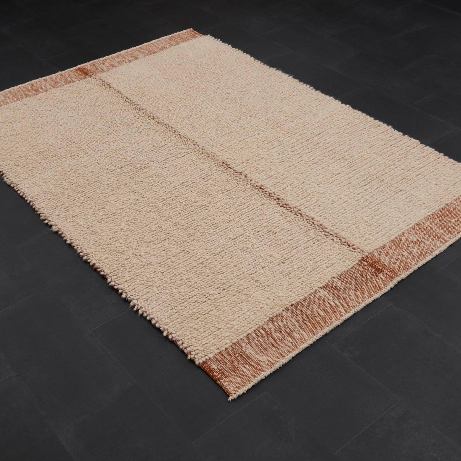 Bohem Serisi Sade Desenli Yün Krem Tezgah Dokuma Kilim