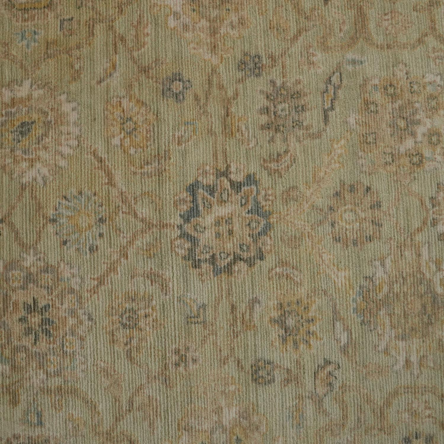 Çiçek Desenli Yün Krem Tezgah Dokuma Halı