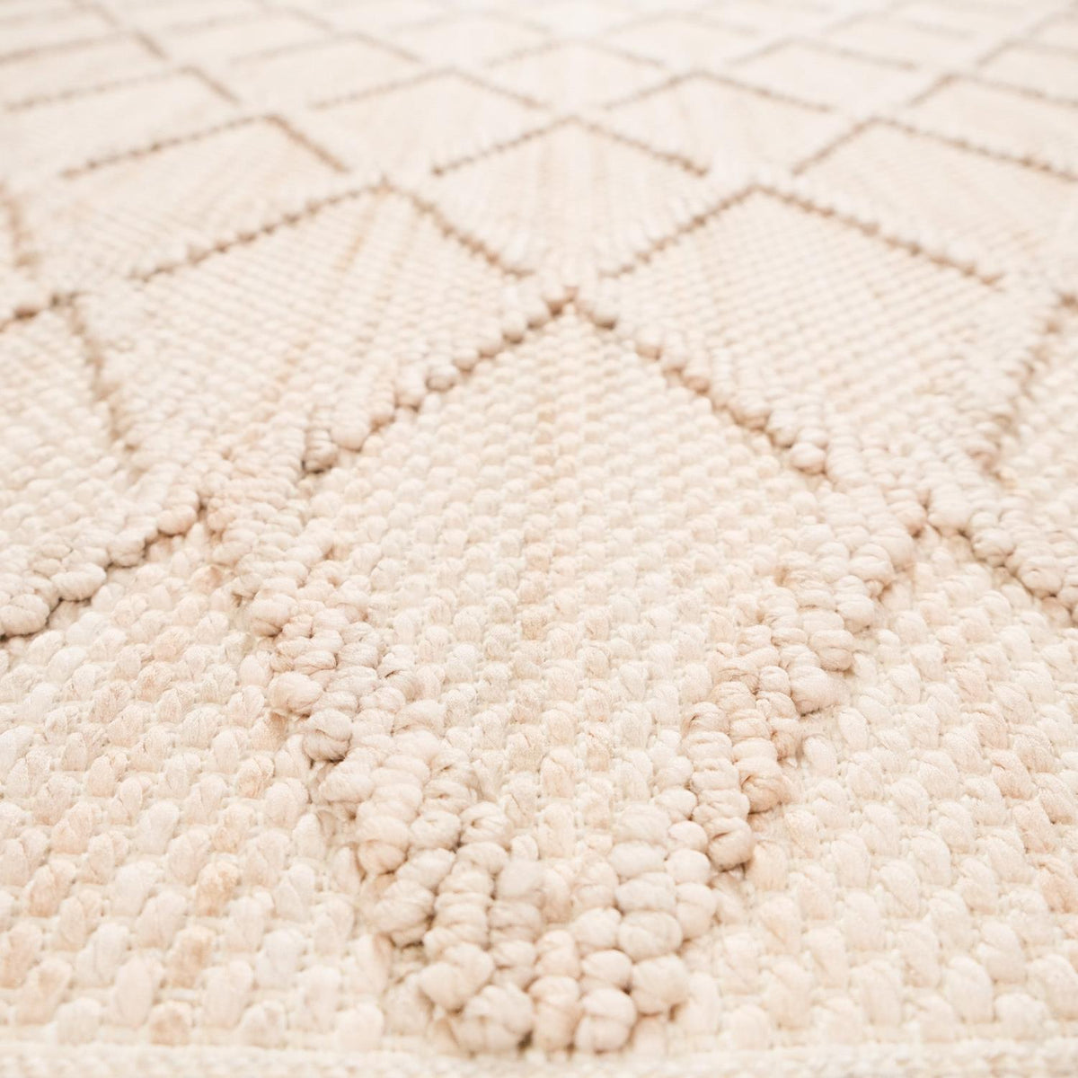 Cozy Serisi Geometrik Desenli Makine Dokuma Halı — 120x180, 160x230 cm