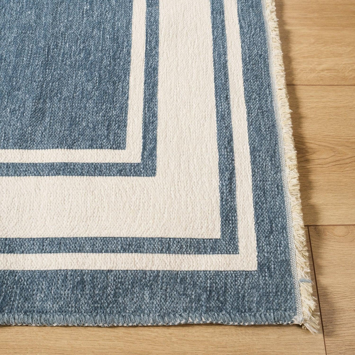 Noa Serisi Çerçeve Desenli Makine Dokuma Kilim — 115x180 cm