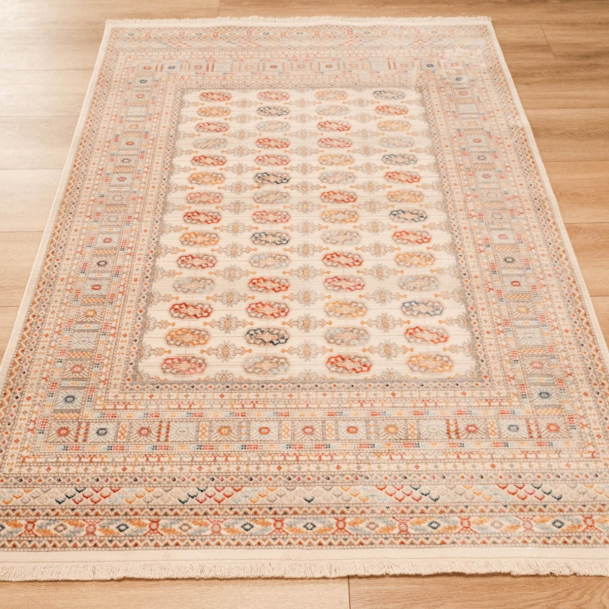Pietra Series Turkmen Patterned Machine Woven Carpet