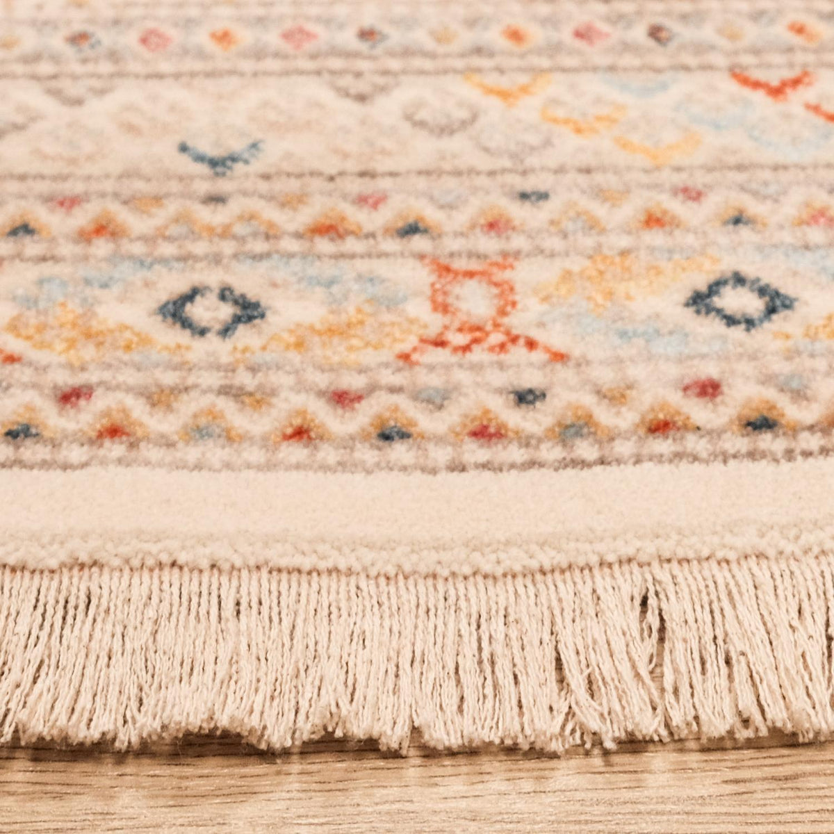 Pietra Series Turkmen Patterned Machine Woven Carpet