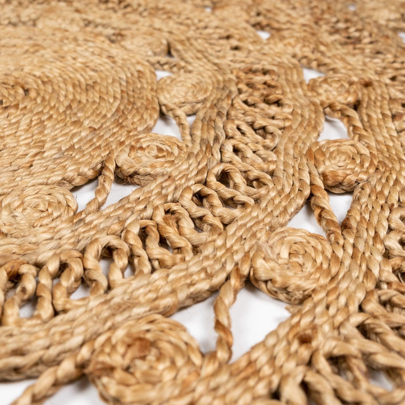 Solo Series Jute Geometric Patterned Hand-Woven Carpet