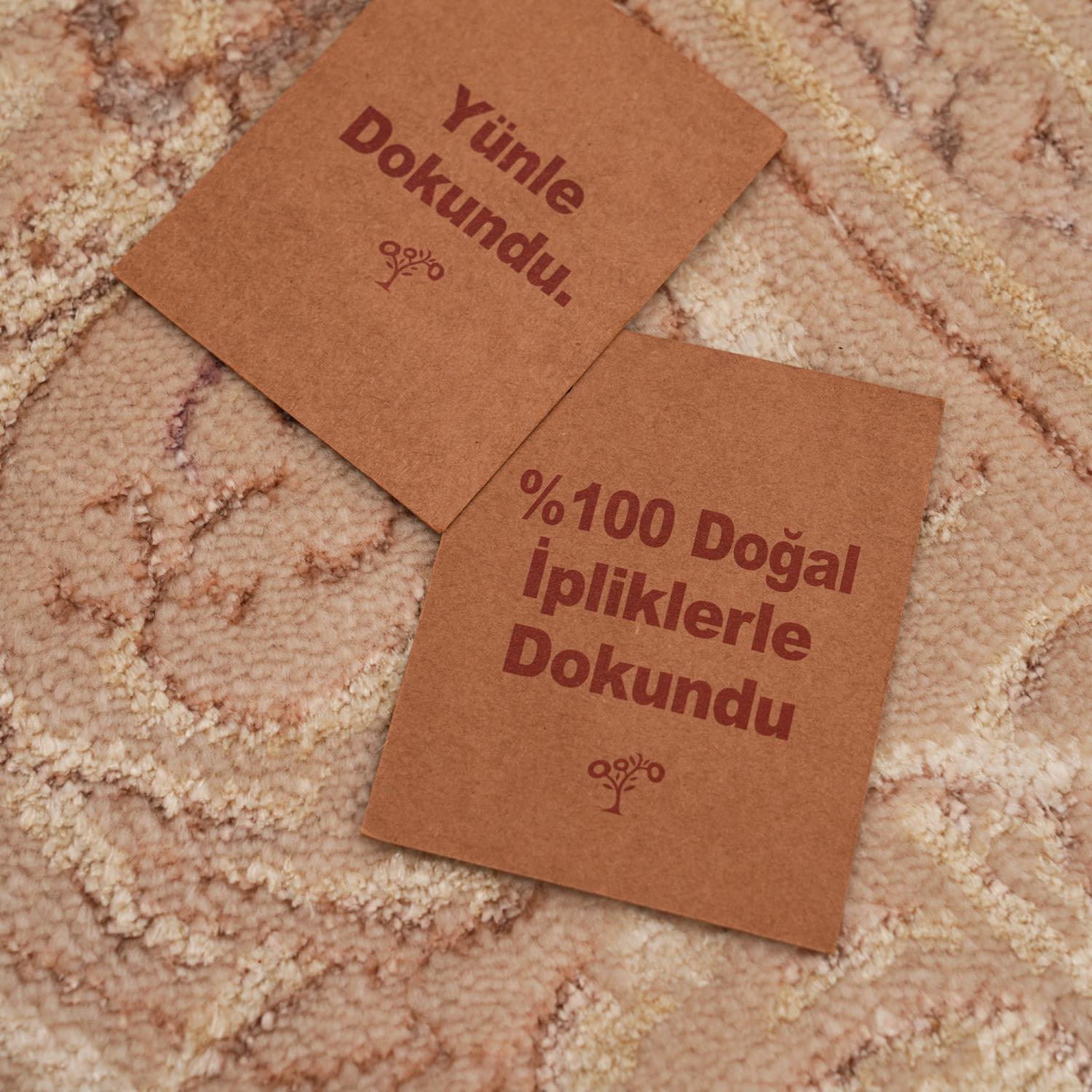 Emirgân Serisi El Dokuma Halı Uşak Desenli Krem Yün Halı