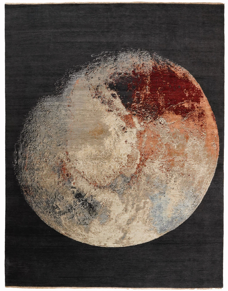 Yüzlerce halının içerisinden ilk bakışta seçildi. İpek ve yünün evreni yansıtan  dansıyla, elde üretildi.