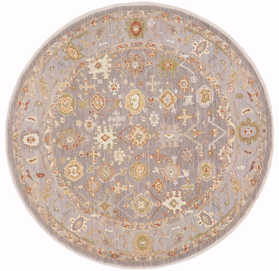 Gri-bej Uşak motifleri yuvarlak formda: Tempus Serisi'nde sofistike denge.