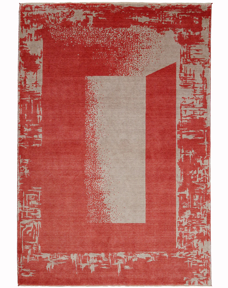 "Kapılı Halı", ama gri-vizon renkleriyle.