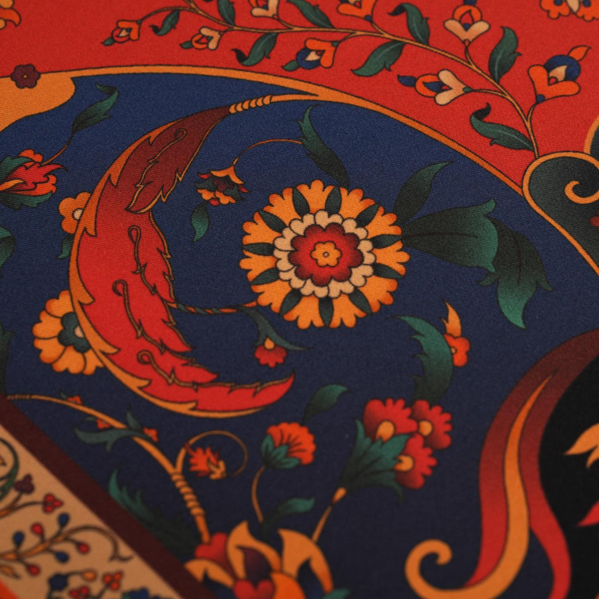 İpek Şal Eşarp Bahtiyari Motif