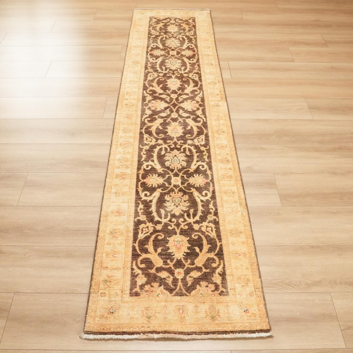 Mahal Serisi El Dokuma Uşak Desenli Yün Kahverengi Halı — 70x303, 75x304 cm