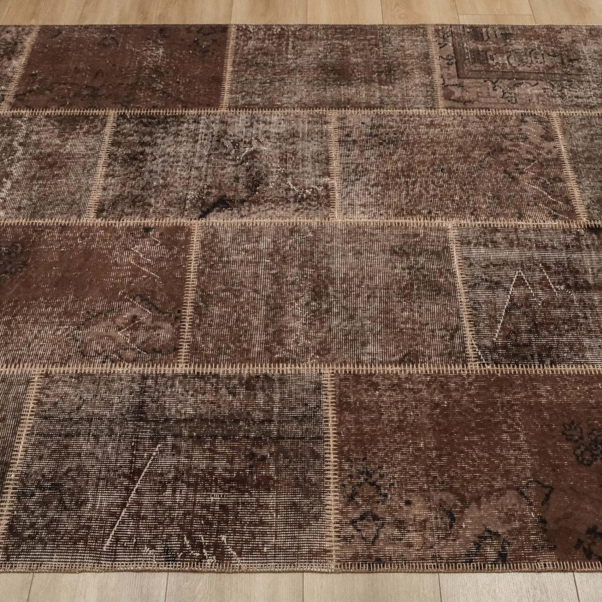 Patchwork Desenli El Dokuma Halı