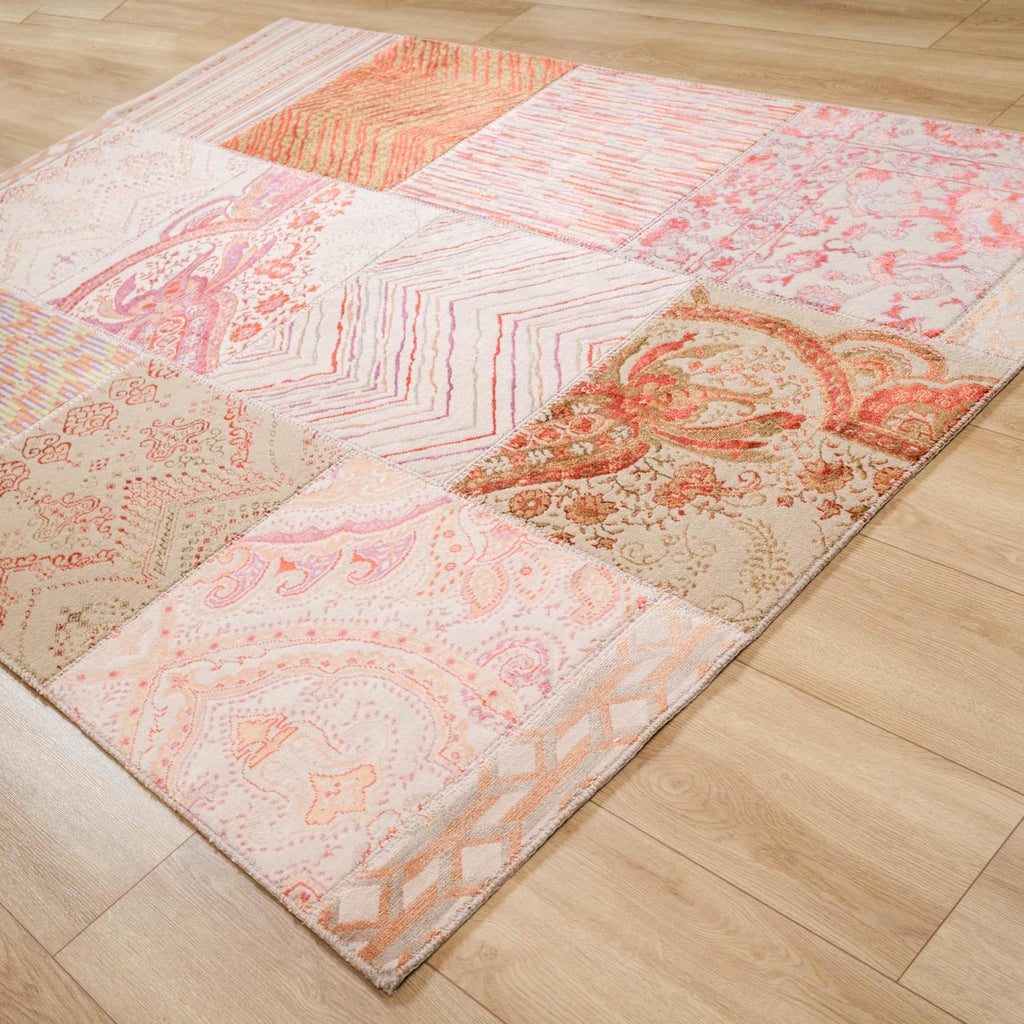 Patchwork Desenli Makine Dokuma Halı