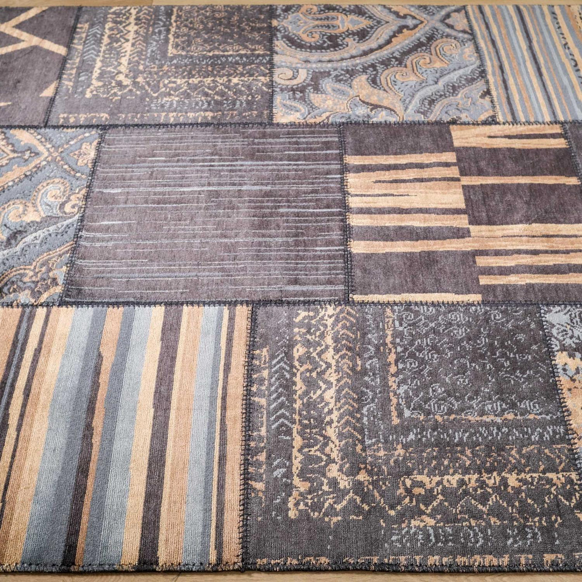Machine Woven Carpet with Patchwork Pattern