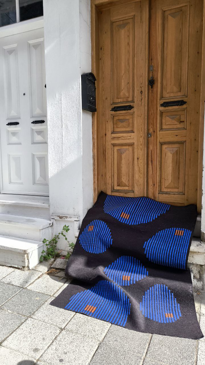 Studio Potato Tokio El Dokuması Kilim — el dokuma kilim