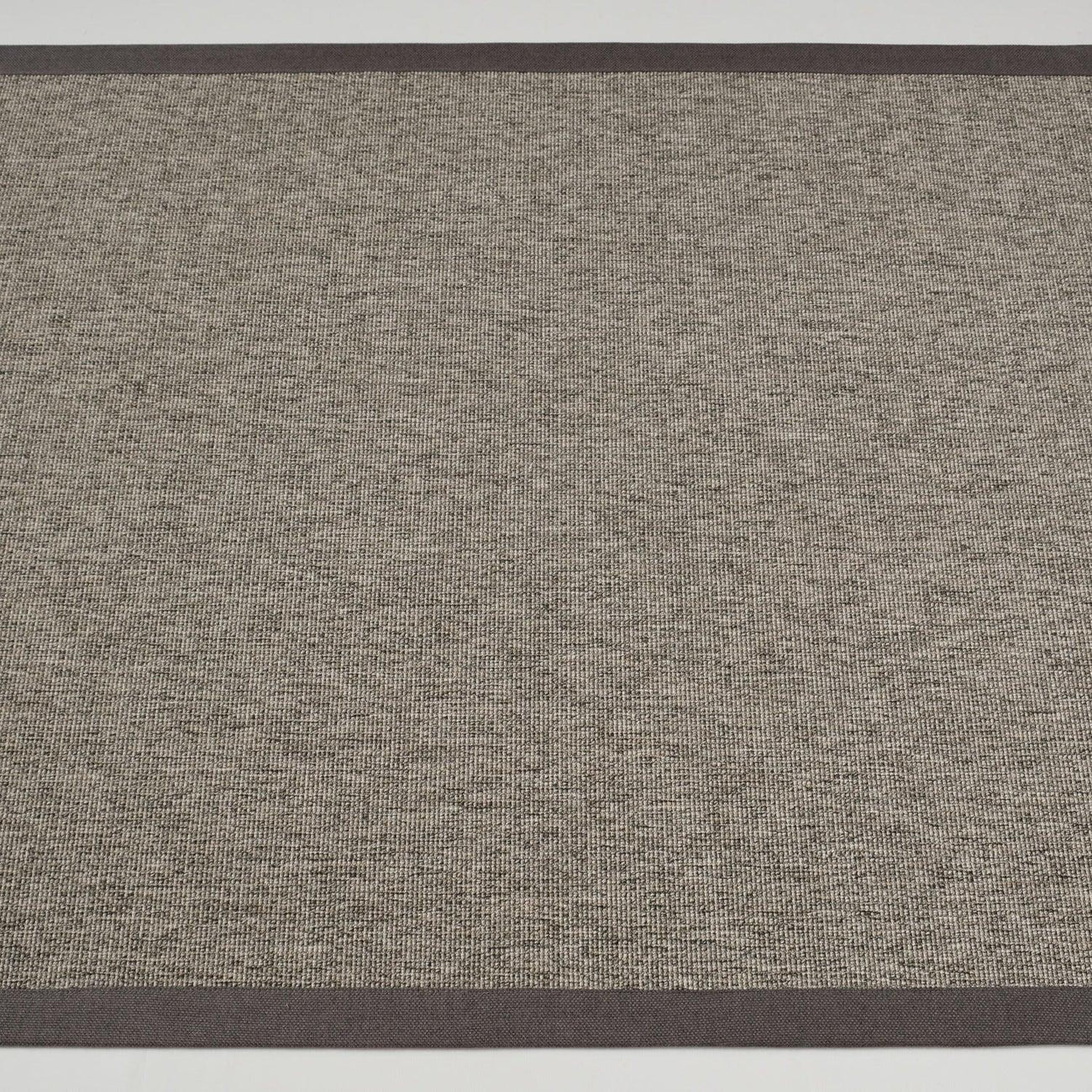Plain Patterned Machine Woven Carpet