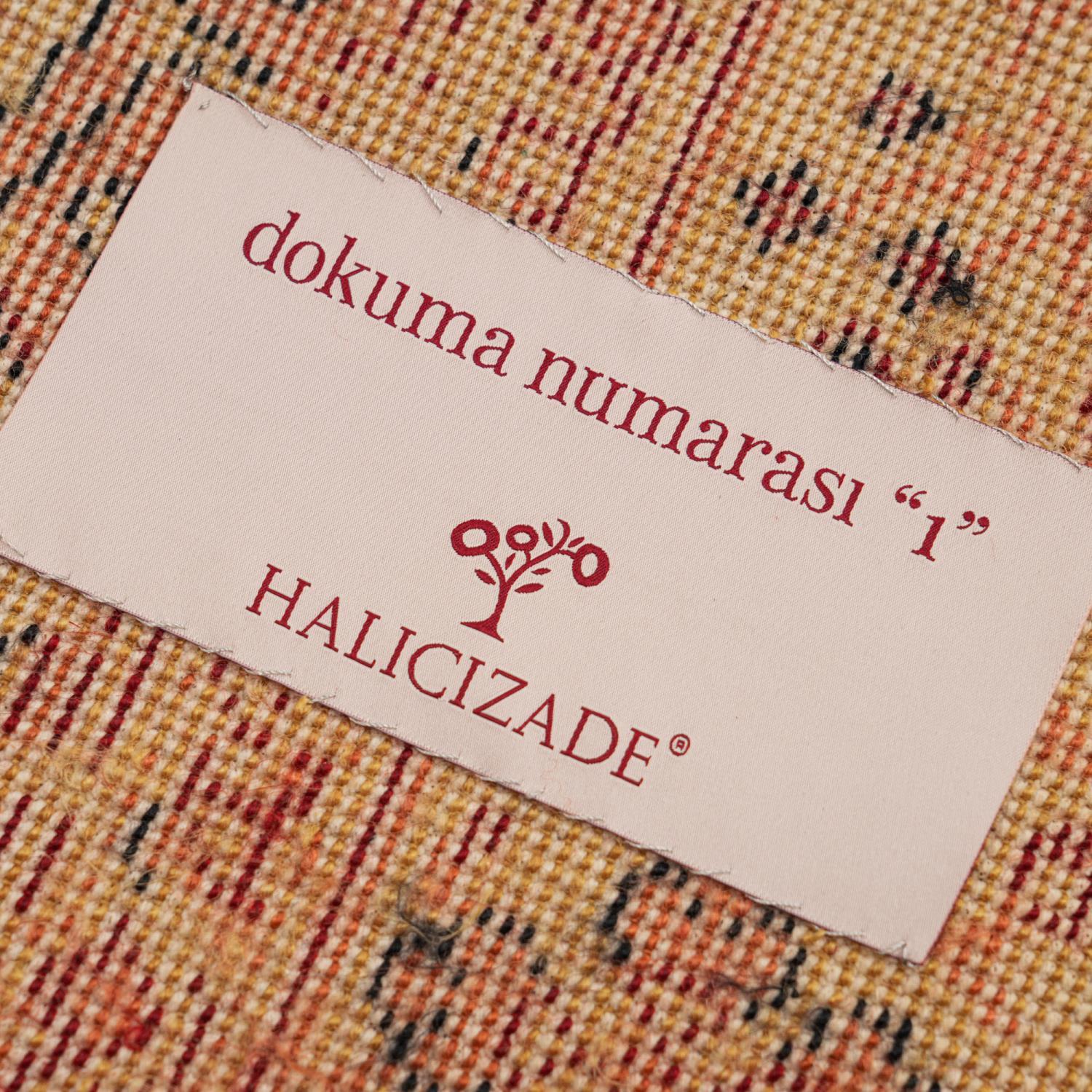 Zade Serisi Vintage Desenli Kırmızı Doğal Tezgah Dokuma Halı
