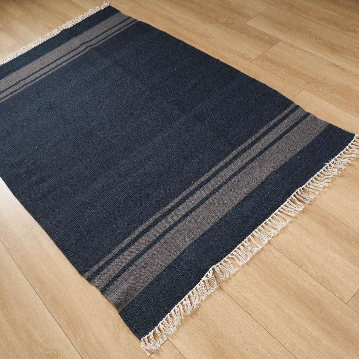 Çizgi Desenli Makine Dokuma Kilim, lacivert, 120x180 cm — Halıcızade