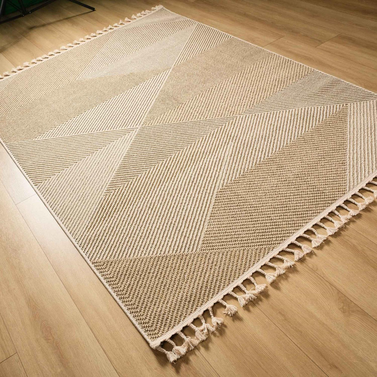 Soho Serisi Geometrik Desenli Makine Dokuma Halı, krem, 80x150 – 200x290 cm — Halıcızade